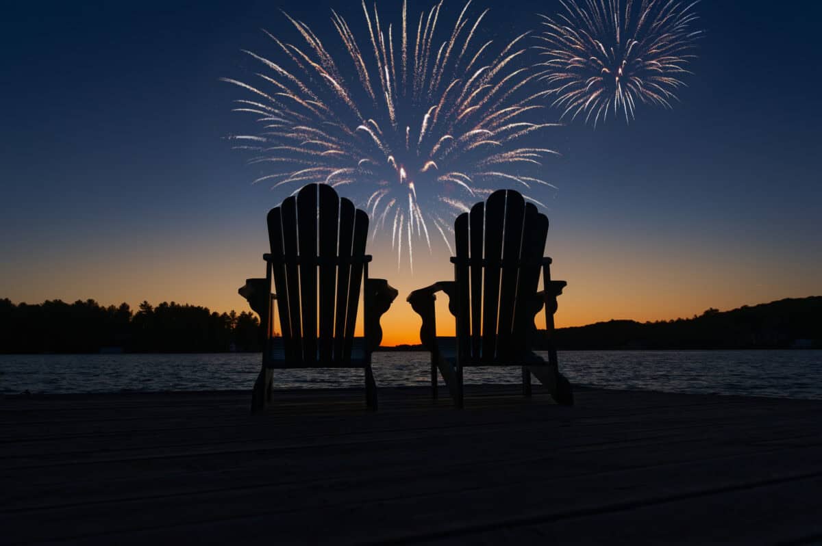 2 Dividend Super-Stars That Look Strong On Pullbacks