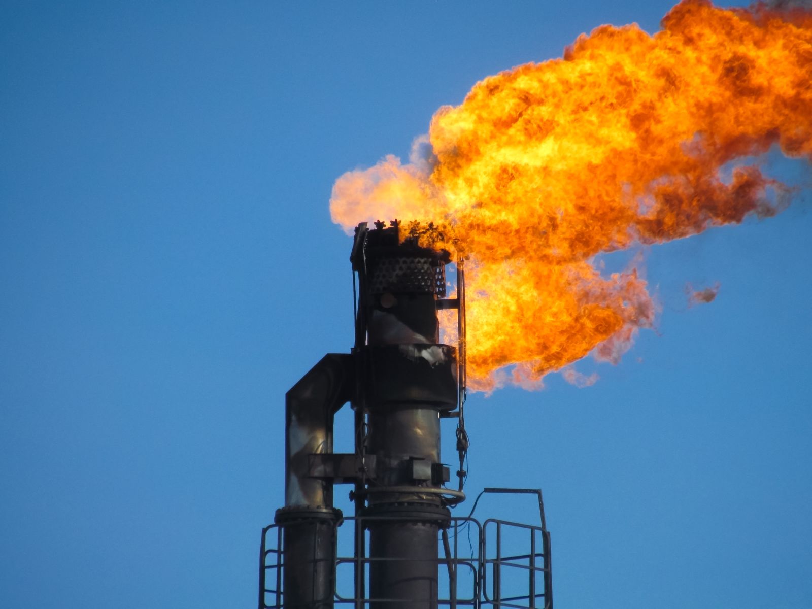 Nat-Gas Prices Fall on Cooler Weather and Ample Supplies