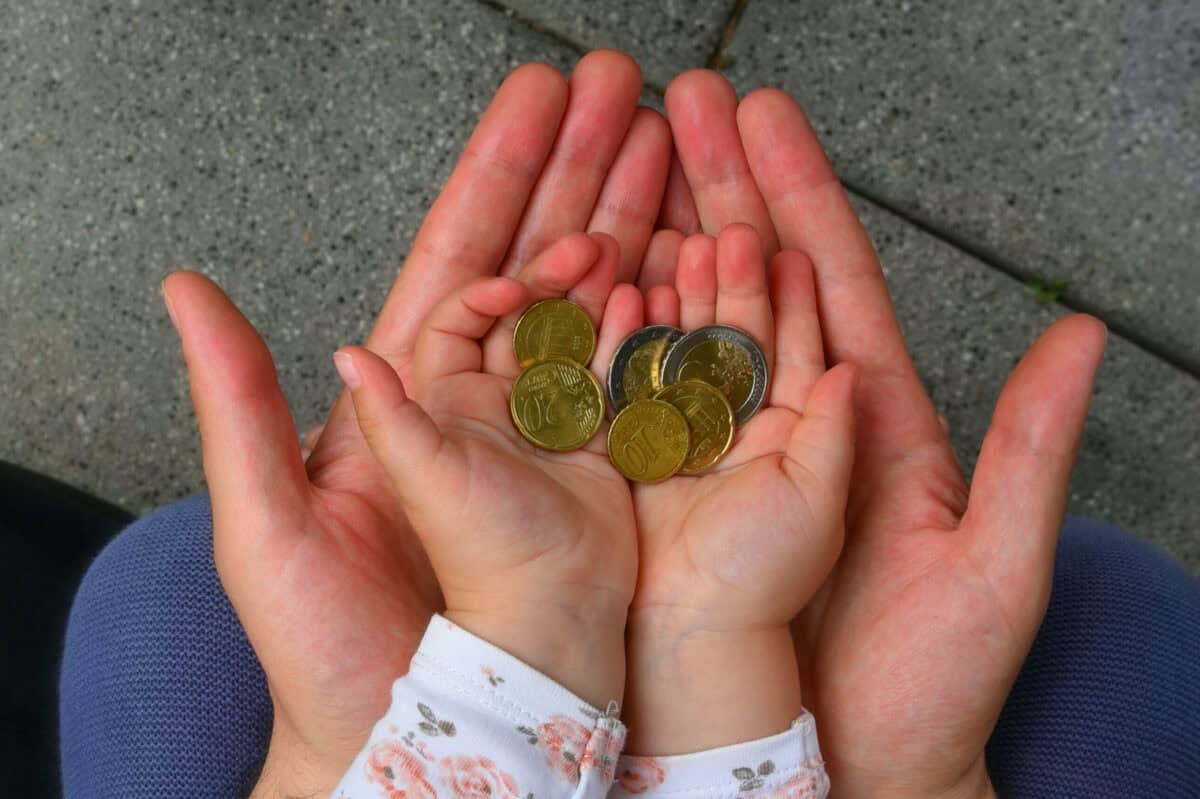 How to Use Your $45,000 TFSA to Collect $190 Every Month